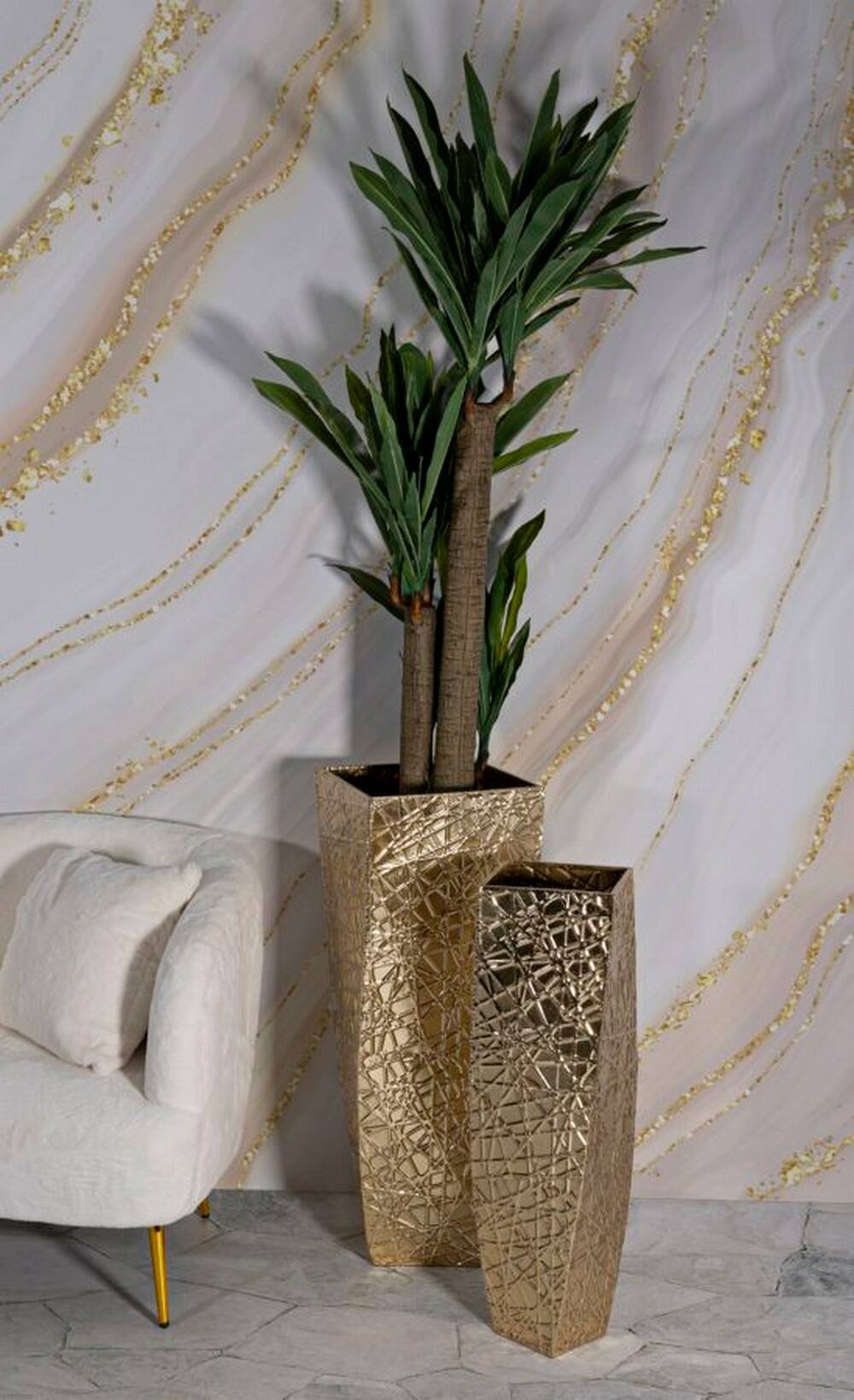 Set di 2 vasi Ritaldi, Complemento d'arredo, Anfora, Accessorio d'arredo, 34x34 h90 cm, Oro