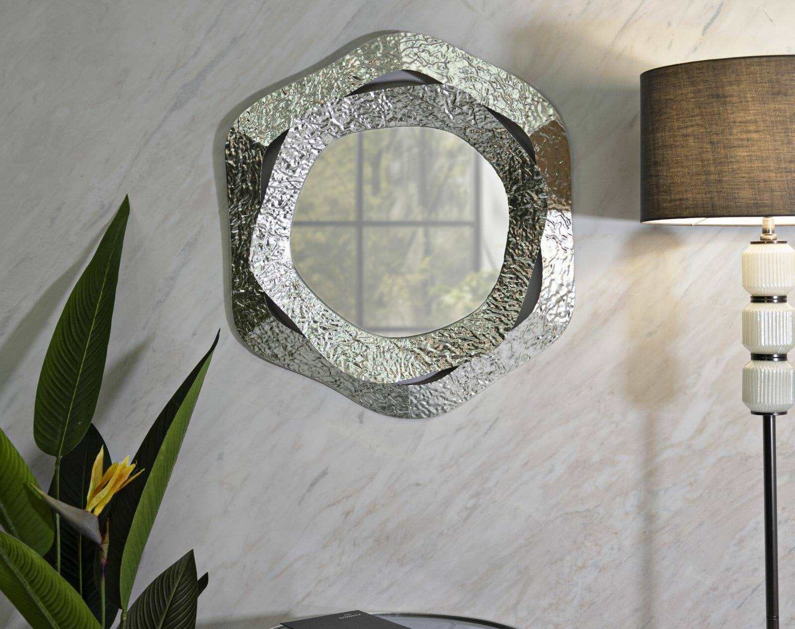 Specchio Gerola, Specchiera, Articolo d'arredo a muro, Decorazione con specchio, 66x6 h75 cm, Argento