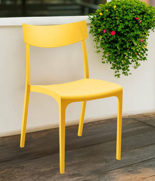 Sedia da esterno Lupia, Seggiola da giardino, Seduta outdoor multiuso, Panchina da giardino, Made in Italy, 54x46 h80 cm, Giallo