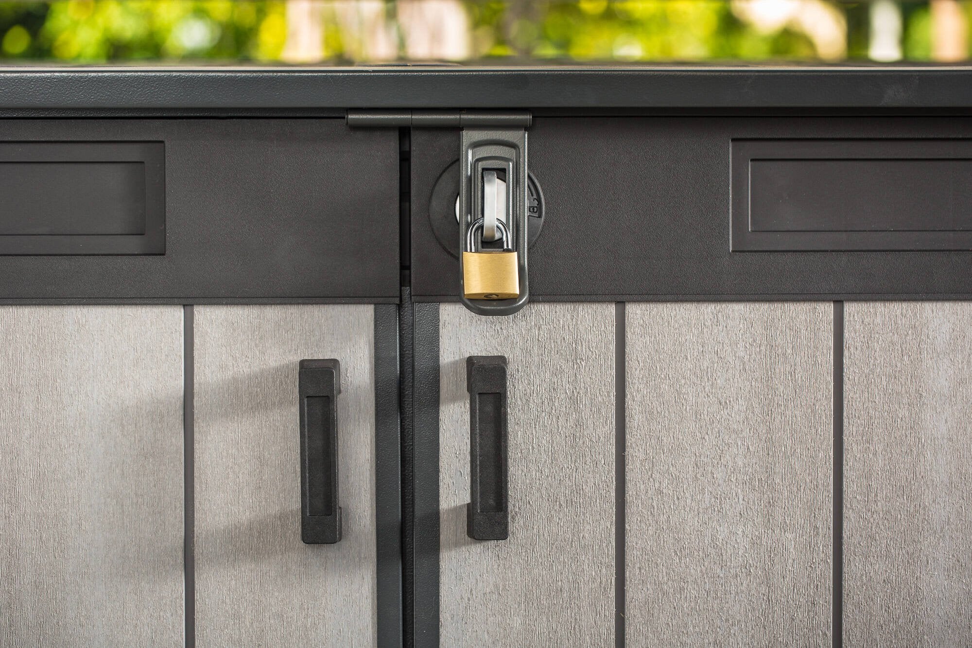 Armadio da esterno Leduc, Mobile outdoor, Mobiletto giardino multiuso, Contenitore per balcone o garage, 191x109 h133 cm, Grigio