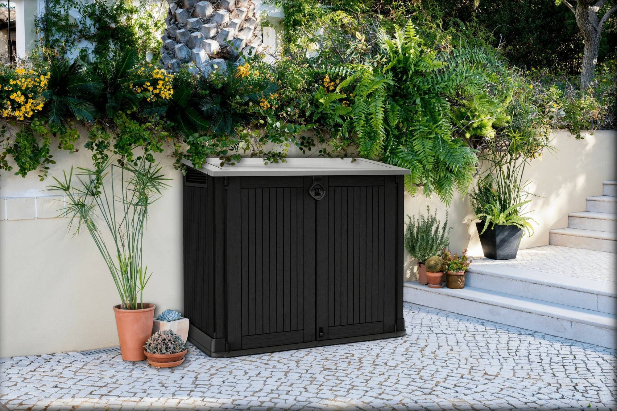Armadio da esterno Gander, Mobile outdoor, Mobiletto giardino multiuso, Contenitore per balcone o garage, 132x72 h114 cm, Nero