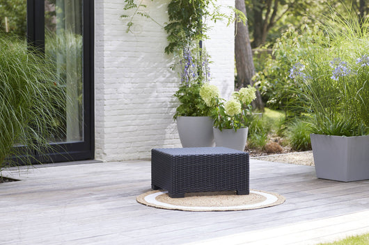 Tavolino da esterno Parksville, Tavolo basso da giardino, Mobiletto outdoor multiuso, Mensola multifunzione, 68x68 h35 cm, Antracite