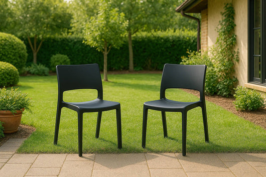 Set di 2 sedie da esterno Zircone, Seduta da giardino, Per indoor o outdoor, Impilabile, Made in Italy, 50x51 h82 cm, Antracite