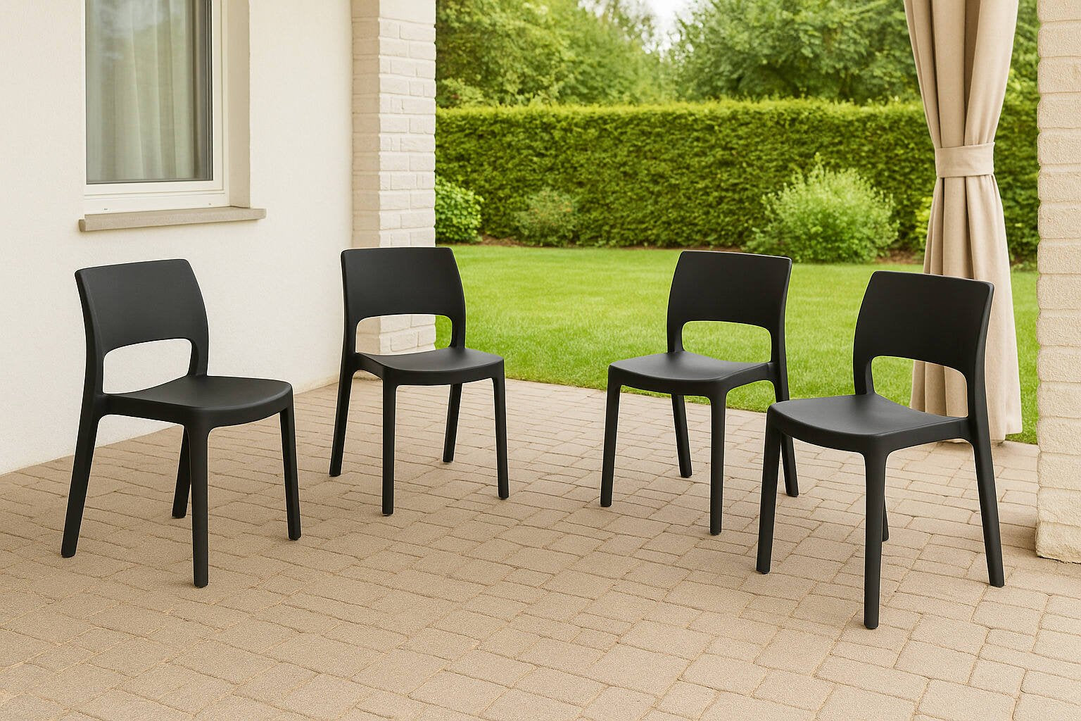 Set di 4 sedie da esterno Zircone, Seduta da giardino, Per indoor o outdoor, Impilabile, Made in Italy, 50x51 h82 cm, Antracite