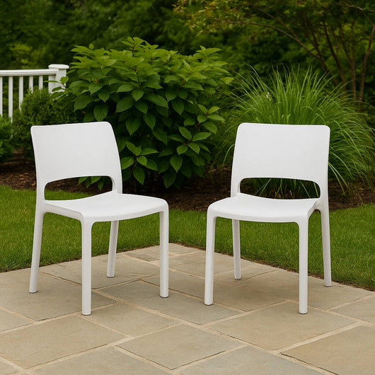 Set di 2 sedie da esterno Cereseto, Seduta da giardino, Per indoor o outdoor, Impilabile, Made in Italy, 47x53 h82 cm, Bianco