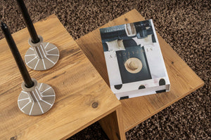 Tavolino da salotto Varian, Tavolo basso da caffè, Portariviste per divano, Ripiano da soggiorno, 80x40 h40 cm, Pino