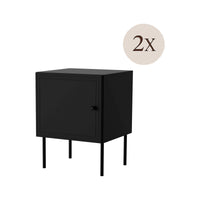 Set di 2 comodini Crecchio, Comò basso con anta battente e vano interno, Finitura effetto liscio con dettaglio geometrico, 45x39 h59 cm, Nero