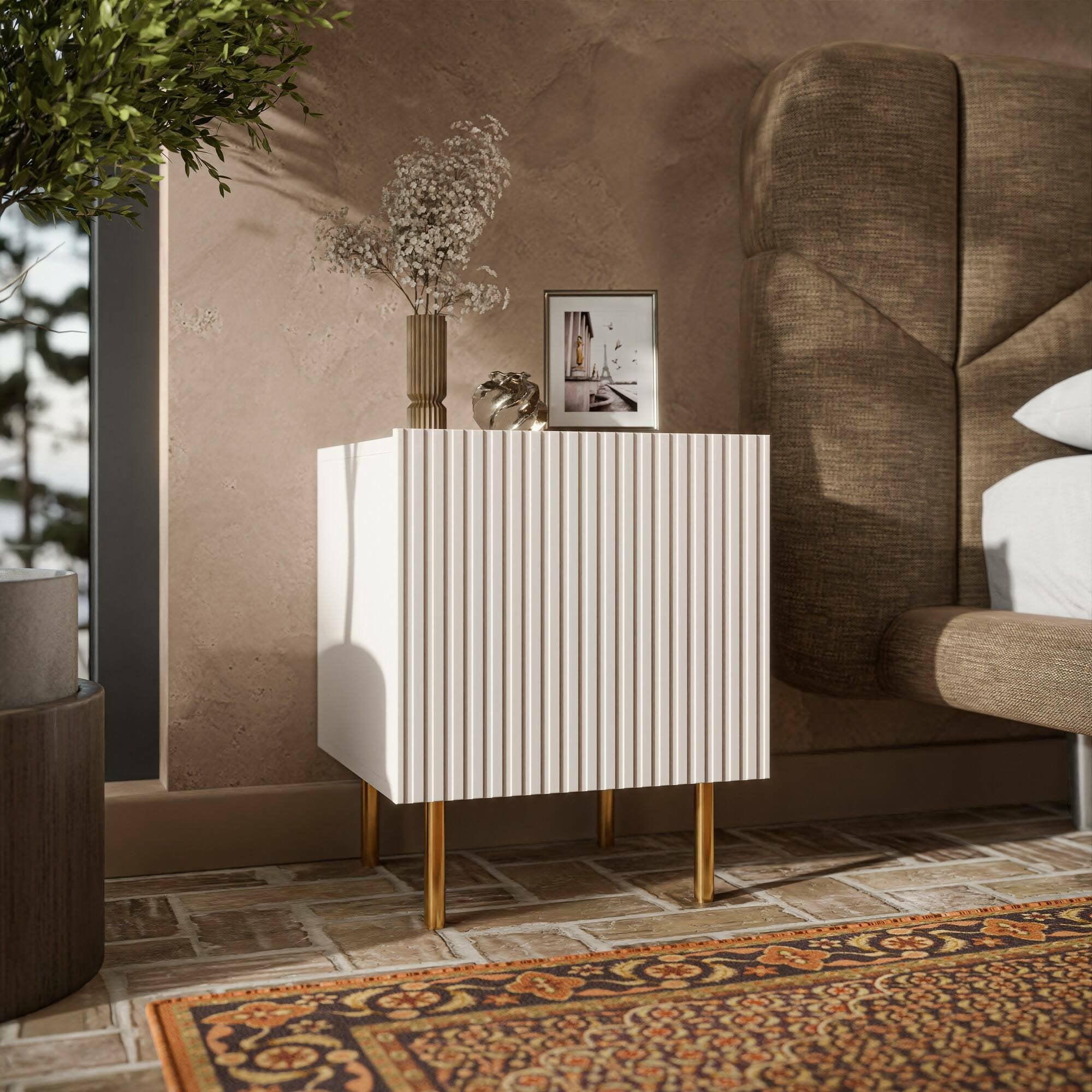 Set di 2 comodini Farini, Comò basso con anta battente e vano interno, Finitura effetto cannettato, 45x40 h51 cm, Beige