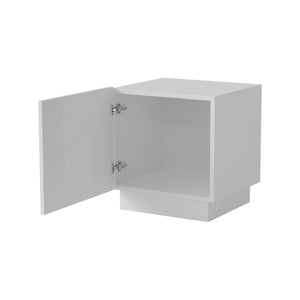 Set di 2 comodini Revo, Comò basso con anta battente e vano interno, Finitura effetto cannettato, 47x40 h45 cm, Bianco