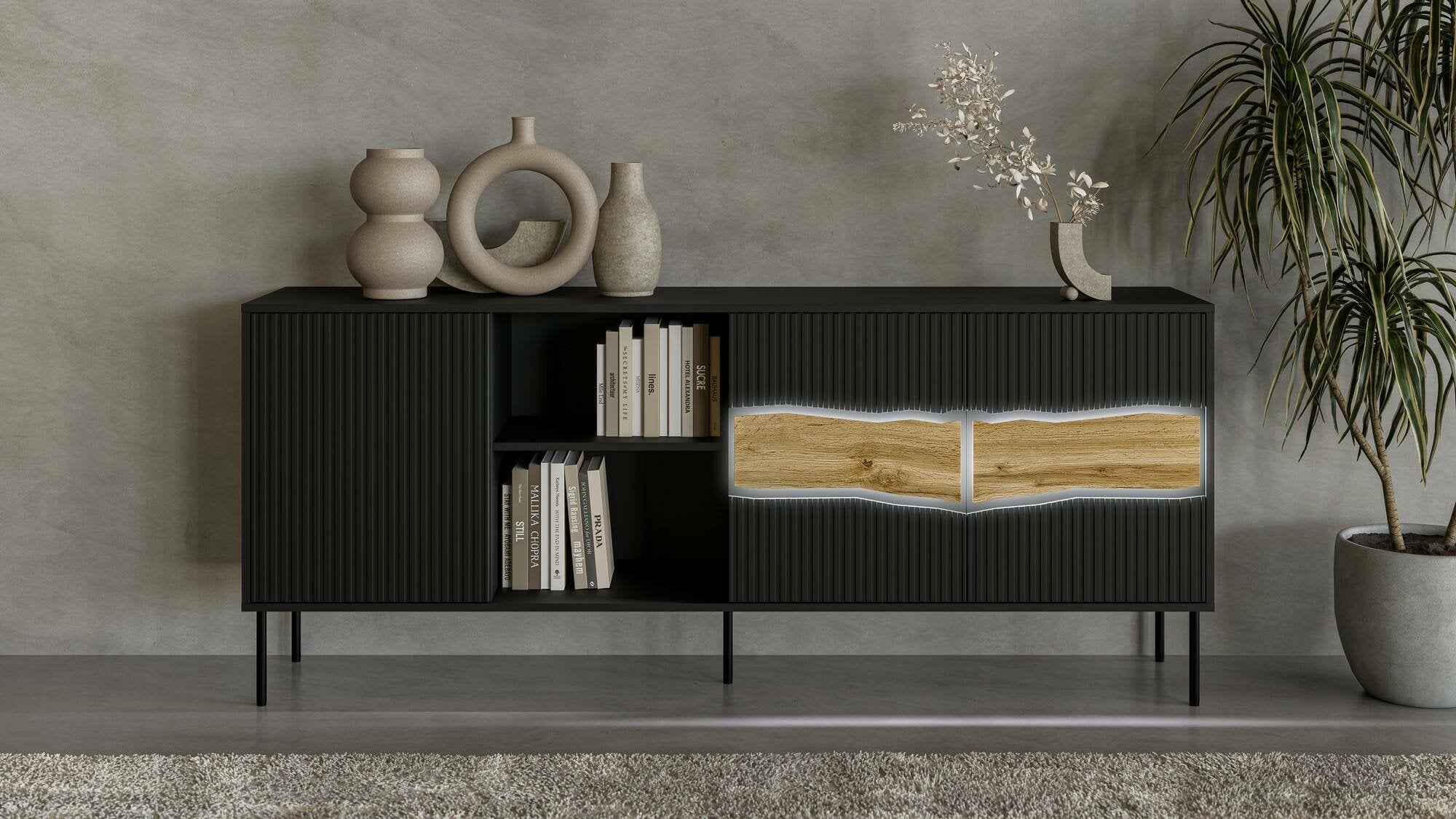 Credenza Mestrino, Madia da salotto con tre ante battenti e due vani aperti, Rialzata da terra, 190x40 h80 cm, Nero e Rovere Nodi