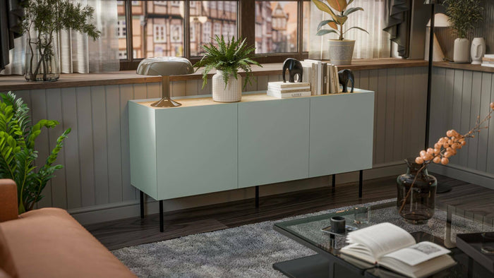 Credenza Verrone, Madia da salotto con tre ante battenti e vani interni, Rialzata da terra, 150x40 h70 cm, Verde e Rovere