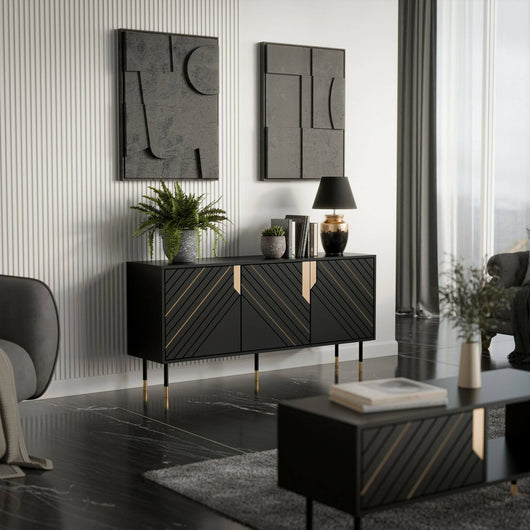 Credenza Cossogno, Madia da salotto con tre ante battenti e vani interni, Rialzata da terra, 154x40 h72 cm, Nero e Oro