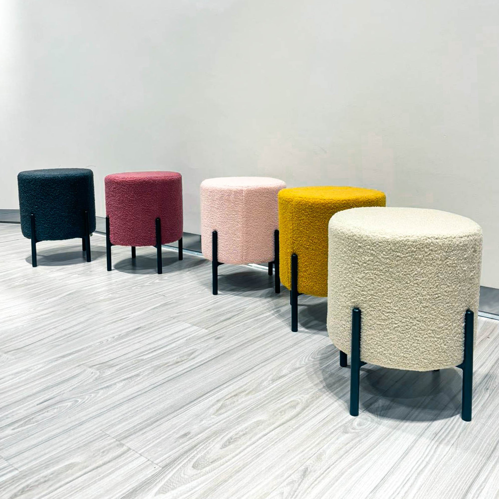 Pouff Ginny Boucle' Malva Gambe Nere