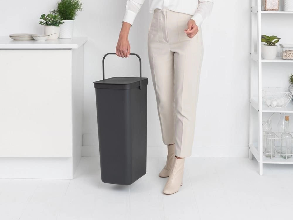 Brabantia 251047 Sort and Go Pattumiera 40 L Coperchio Stay Open Maniglia di Trasporto Riciclabile al 100% colore Grigio