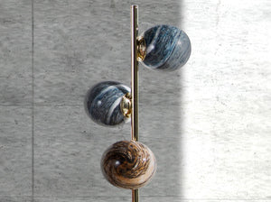 Lampada da tavolo in acciaio inox