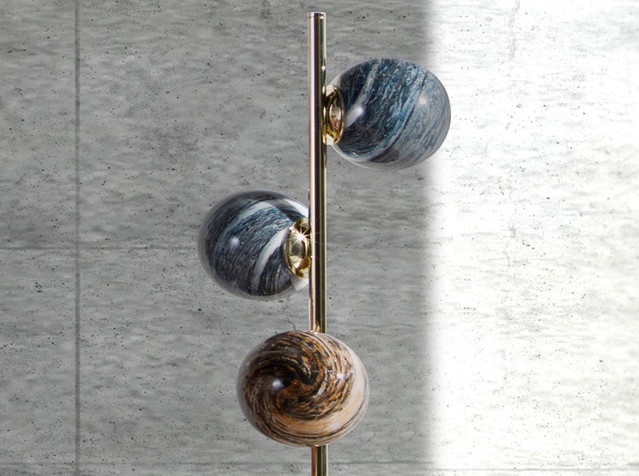 Lampada da tavolo in acciaio inox