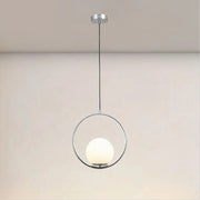 Trade Shop - Lampadario A Sospensione Cerchio Metallo Sfera Vetro Bianco Attacco E27 Argento 33467 -
