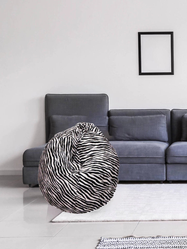 Pouf a sacco con fantasia Lorenza, colore bianco e nero, Misure 80 x 120 x 80 cm