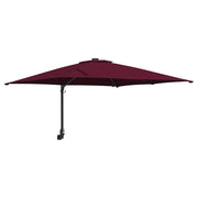 Moderno ombrellone da giardino basculante 248,5 x 247,5 x 160 cm con pratica illuminazione a LED in poliestere bordeaux 02_0058654