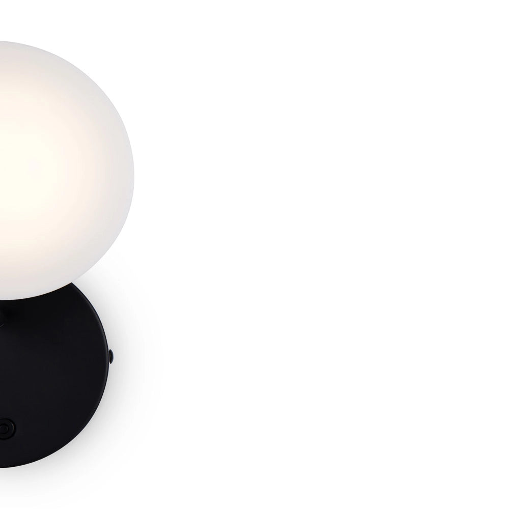 Maytoni Applique moderno Fad 1 luce LED integrato nero metallo diffusore acrilico