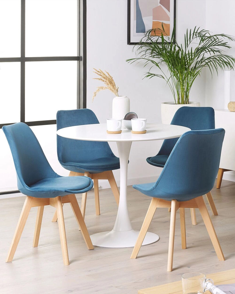 Set di 2 sedie da pranzo con rivestimento in velluto blu Sedile con gambe in legno eleganti dal design moderno