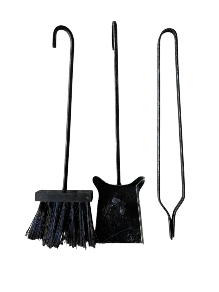 Trespolo per Camino, Set di Accessori in Ferro Battuto, con Anello, 22x54 cm
