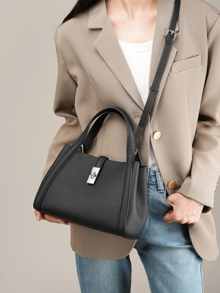 Borsa a tracolla da donna Lady in pelle di vacchetta nera