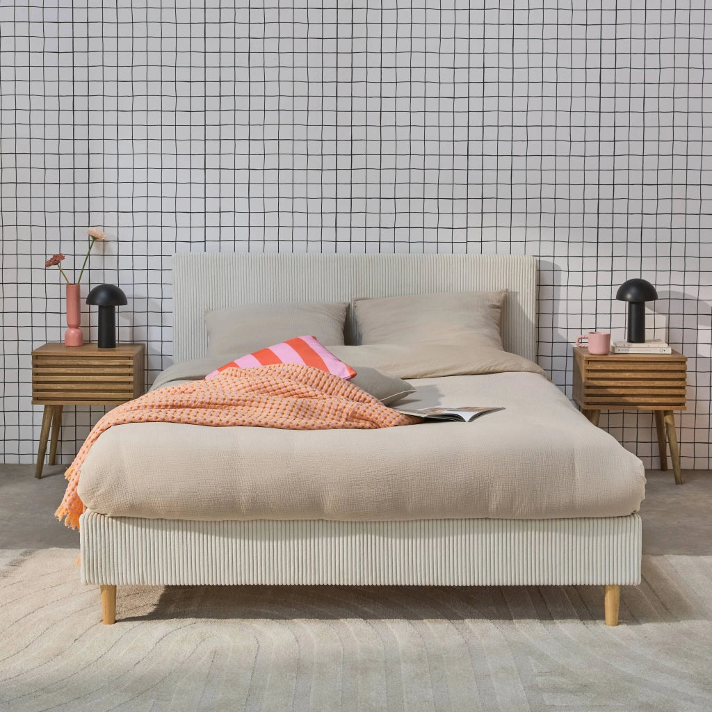 Struttura letto con rete a doghe e testiera 140x190cm, velluto a coste