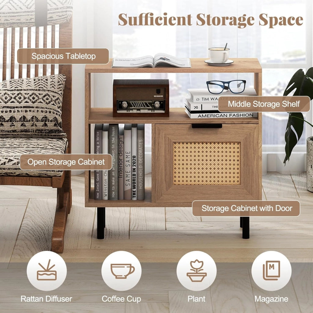Comodino in Rattan con Conservazione, Tavolo Supplemento Stile Fattoria Moderno con Ripiani Aperti e Piedi Metallici, Notte per Camera, Soggiorno, Ufficio e Piccoli Spazi