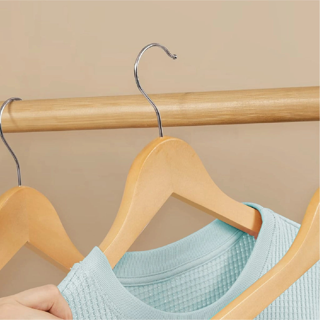 Set 20 Grucce in Legno Naturale per Giacche, Camicie e Pantaloni con Barra e Intagli per Spalline, Appendini Resistenti Salvaspazio Armadio 44,5 cm