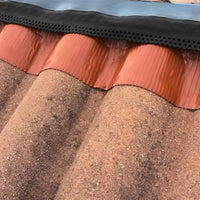 Sottocolmo Universale Top con Fascia in PP e Bandelle Laterali Plissettate in Alluminio, Rotolo da 20 Metri con Adesivo da 200 mm