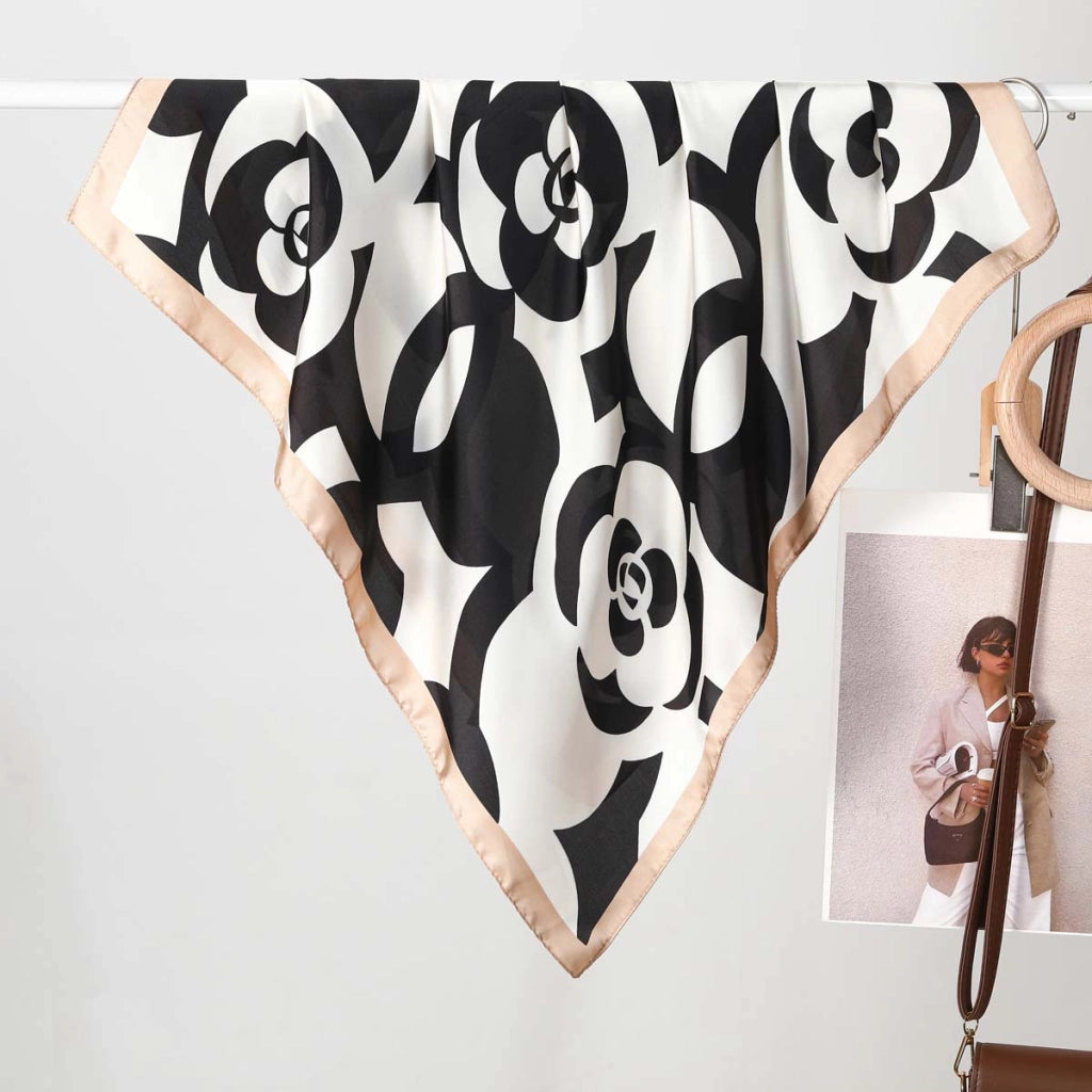 Eleganti e trendy sciarpe di seta da donna, realizzate in pura seta.