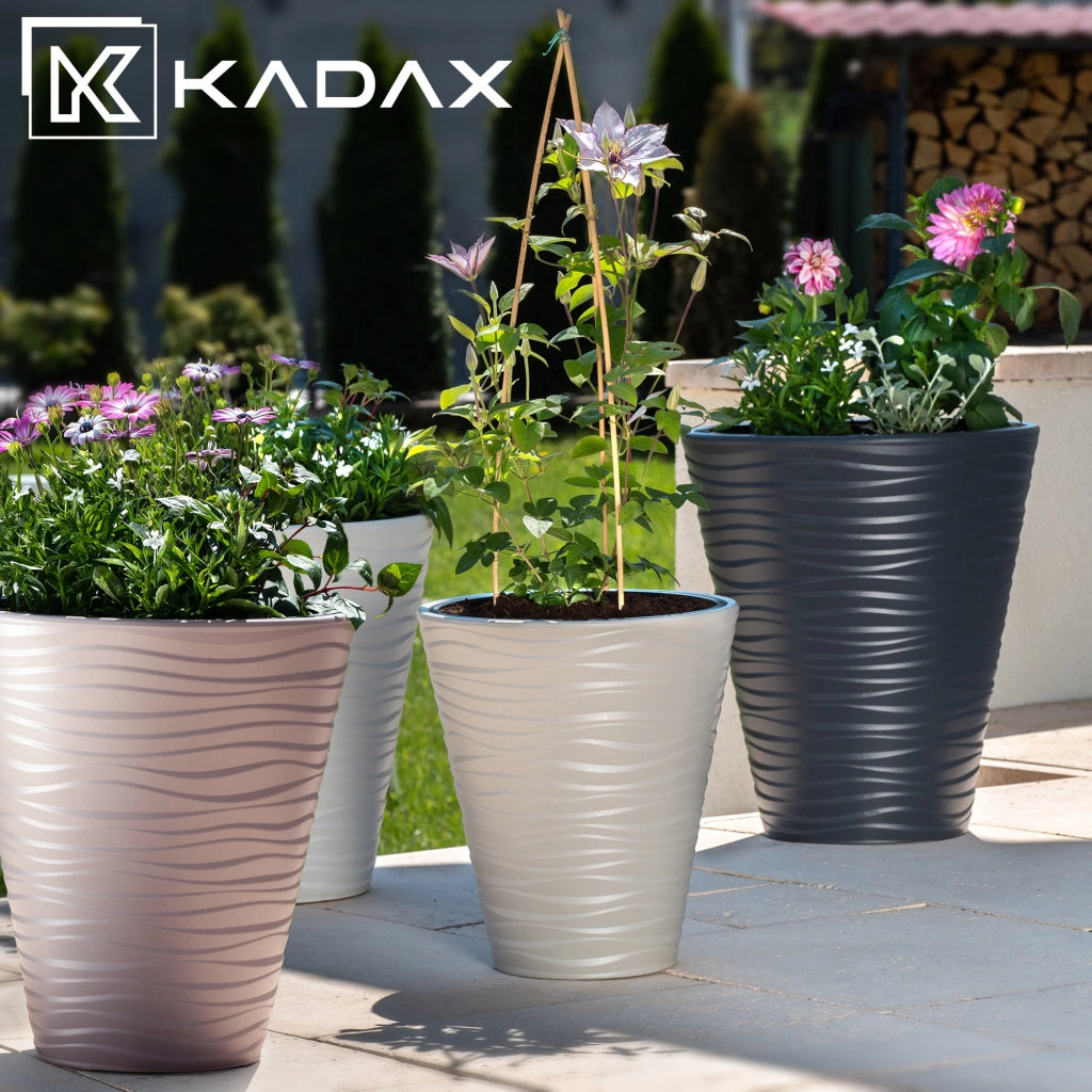 Vaso da fiori KADAX da 40 cm con coperchio e inserto, in plastica beige.
