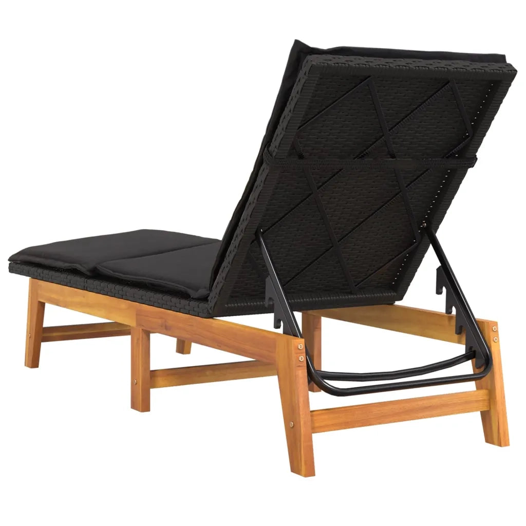 Lettino Prendisole | Sdraio con Cuscino Nero Marrone Polyrattan e Massello di Acacia