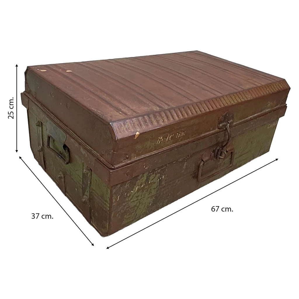 Valigia artigianale in metallo, 67x37x25h cm