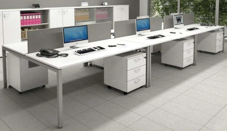 Composizione lineare scrivanie in melaminico con cassettiere da ufficio cm. 360x164x72,5h