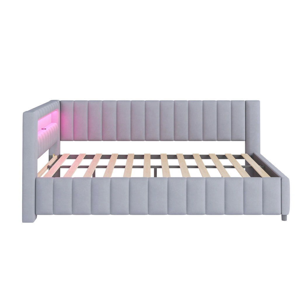 Letto divano imbottito 140 × 200 cm con luci LED, porta USB, schienale e testiera, senza materasso, grigio