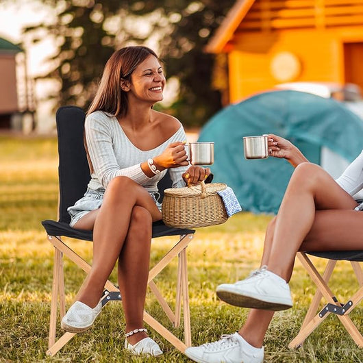 Set di 2 Sedie da Campeggio a Farfalla Pieghevole, con Borsa per il Trasporto, Sedia da Giardino in Bambù con Tasca Portaoggetti, Capacità di 150 KG, per Campeggio Pesca Picnic (Nero)