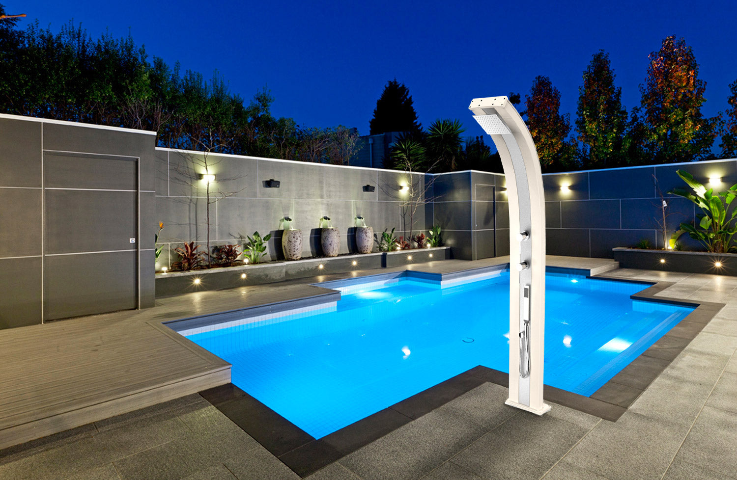 Doccia Solare da Esterno Giardino 40L Miscelatore e Doccetta Mobile Arkema Dada Fascia Inox Grigio