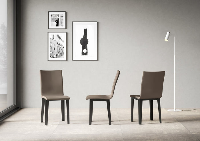 Sedia 40/44x42x86 cm Armida gambe Antracite in Similpelle Tortora