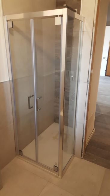 Box doccia Cristallo 6 mm 2 lati - Fisso piu' porta Saloon Trasparente - Misura: 65 x 140 x H190 cm