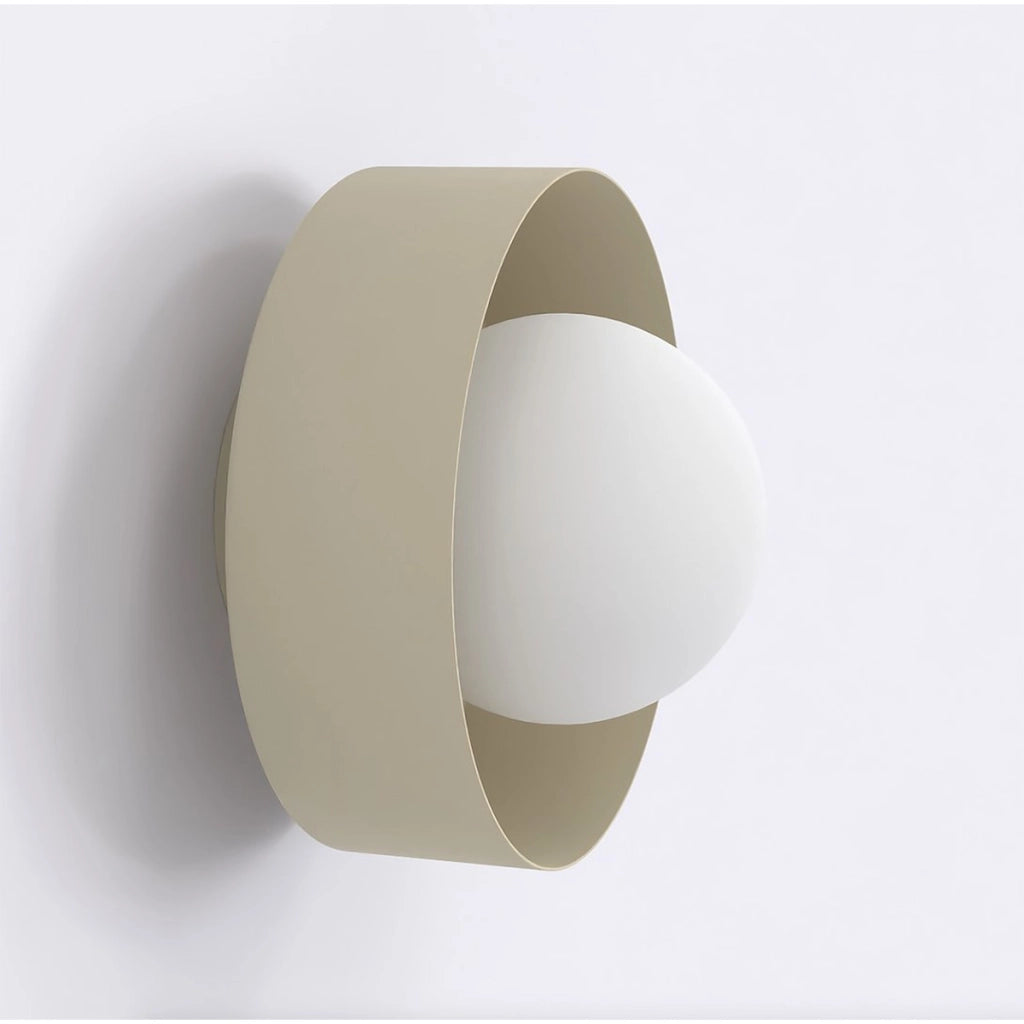 Lampada a parete Lulu in acciaio mocca con diffusore sferico