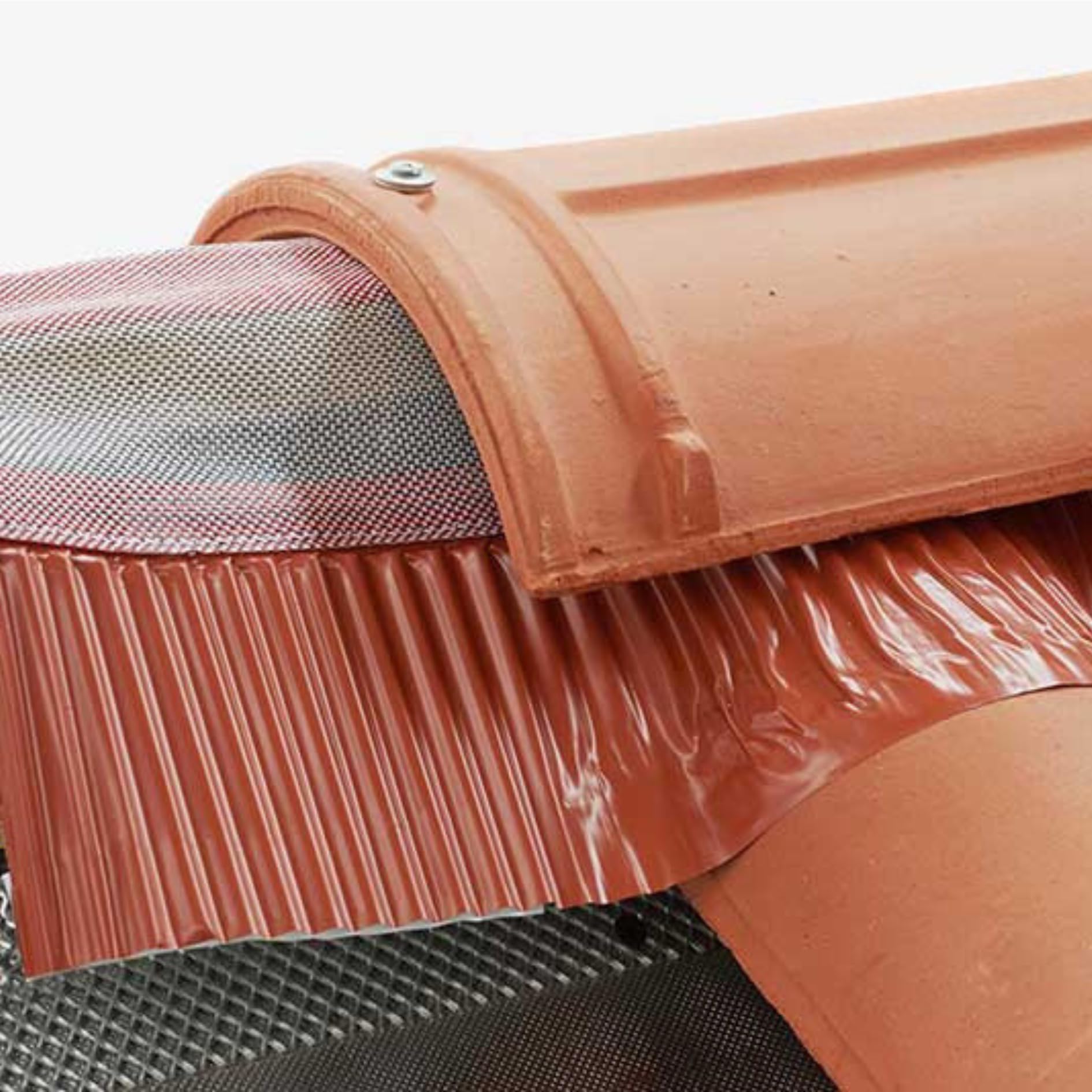 Sottocolmo Universale Top con Fascia in PP Bandelle Laterali Plissettate in Alluminio, Rotolo da 20Metri con Adesivo da 200 mm