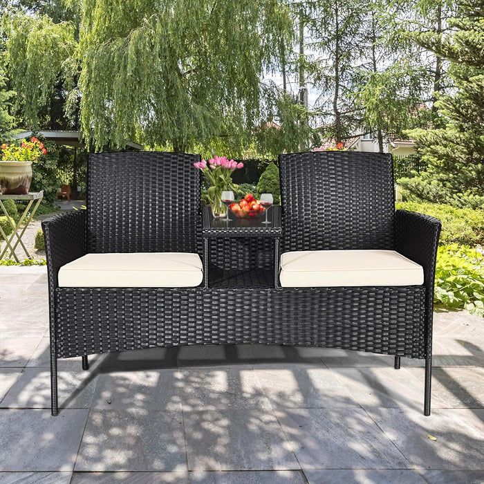 Poltrona da Patio con Tavolo in Vetro Temprato, Set di Mobili in Rattan PE Resistente All’usura con Struttura in Metallo, Cuscini Spessi, per Esterni Giardino Piscina Cortile (Bianco)