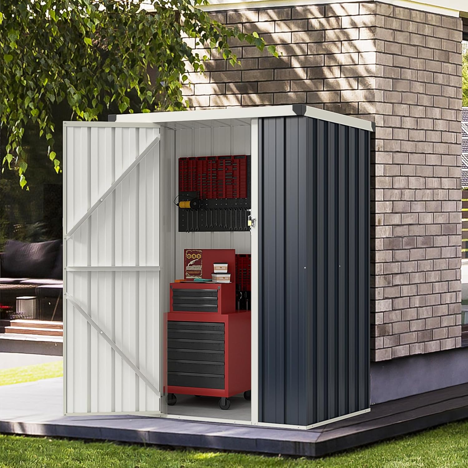 Casetta da Giardino 1 m², Capanno Attrezzi in Metallo Zincato con Porta Bloccabile e Tetto Inclinato, Struttura a Scatto Pratica, Armadio da Esterno con Kit di Viti di Espansione e Tappo