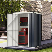 Casetta da Giardino 1 m², Capanno Attrezzi in Metallo Zincato con Porta Bloccabile e Tetto Inclinato, Struttura a Scatto Pratica, Armadio da Esterno con Kit di Viti di Espansione e Tappo