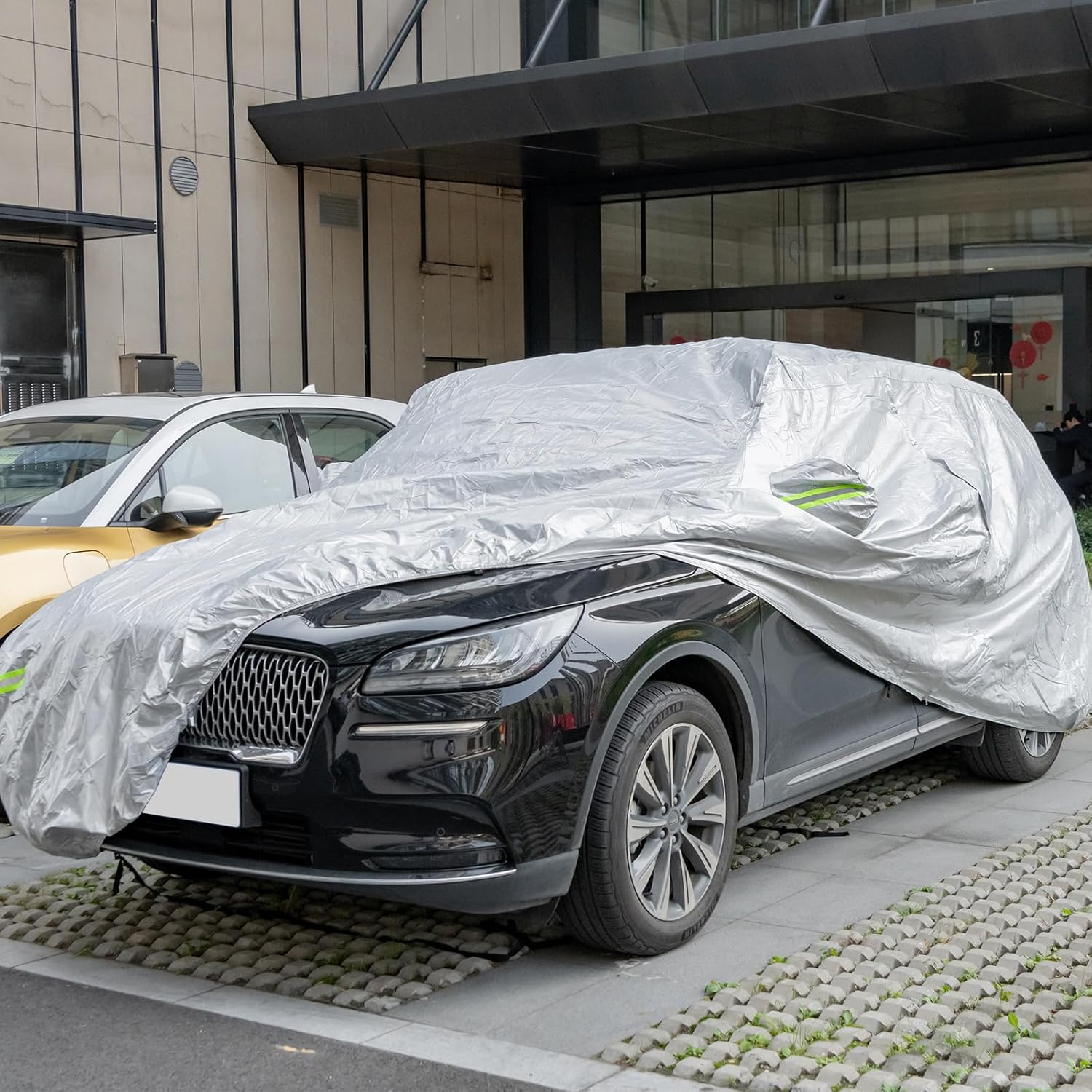 Copertura Auto con Porta a Zip, Serratura, Copertura per Auto con Strisce Riflettenti, Copertura Universale per Esterni per Auto (492 X 191 X 154 cm)