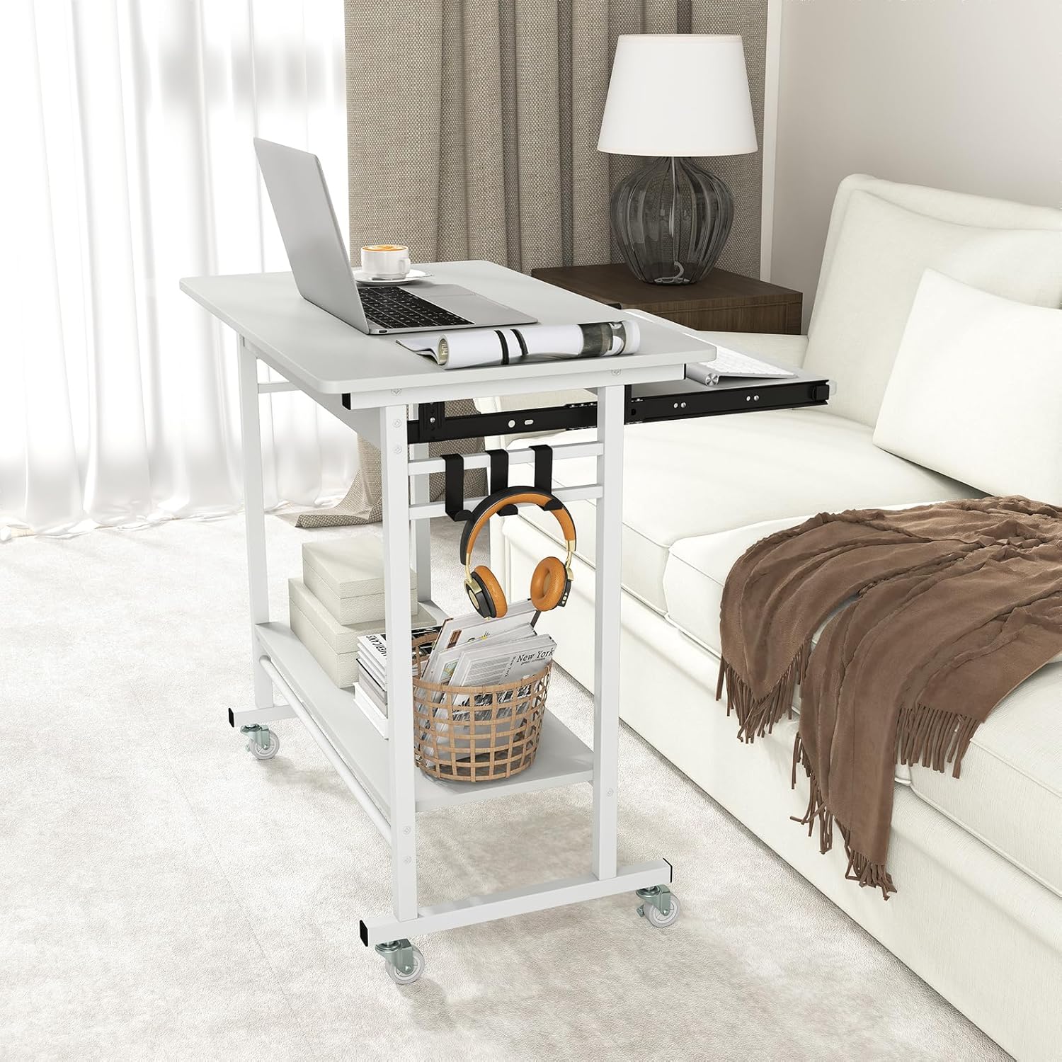 Scrivania con Ruote, Vassoio per Tastiera, Supporto per CPU e Ganci, Scrivania Moderna in Legno e Metallo per Salotto e Camera da Letto, 80 x 50 x 78 cm (Bianco)