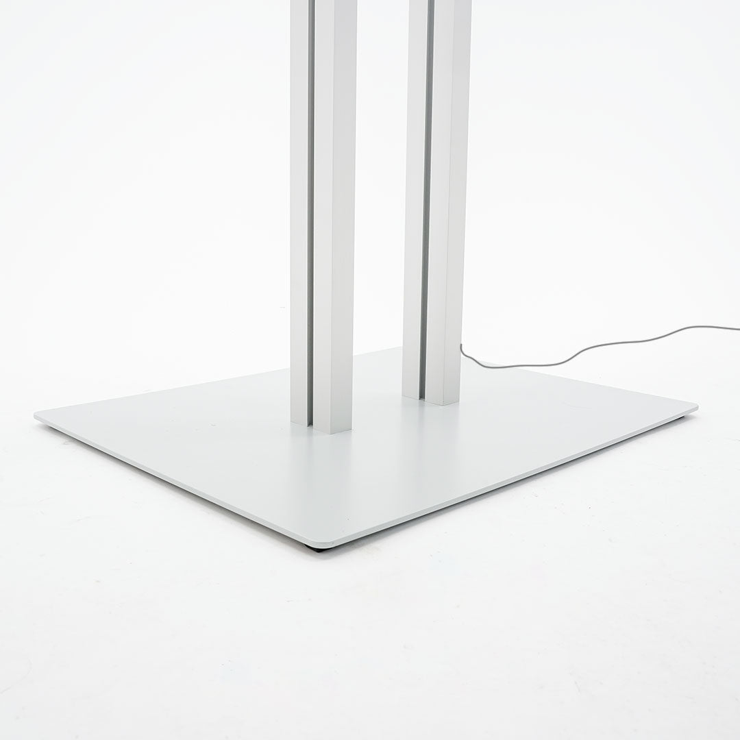 Espositore a Leggio con Piantana 51,4x79 cm in Alluminio con Led Porta Menù Silver