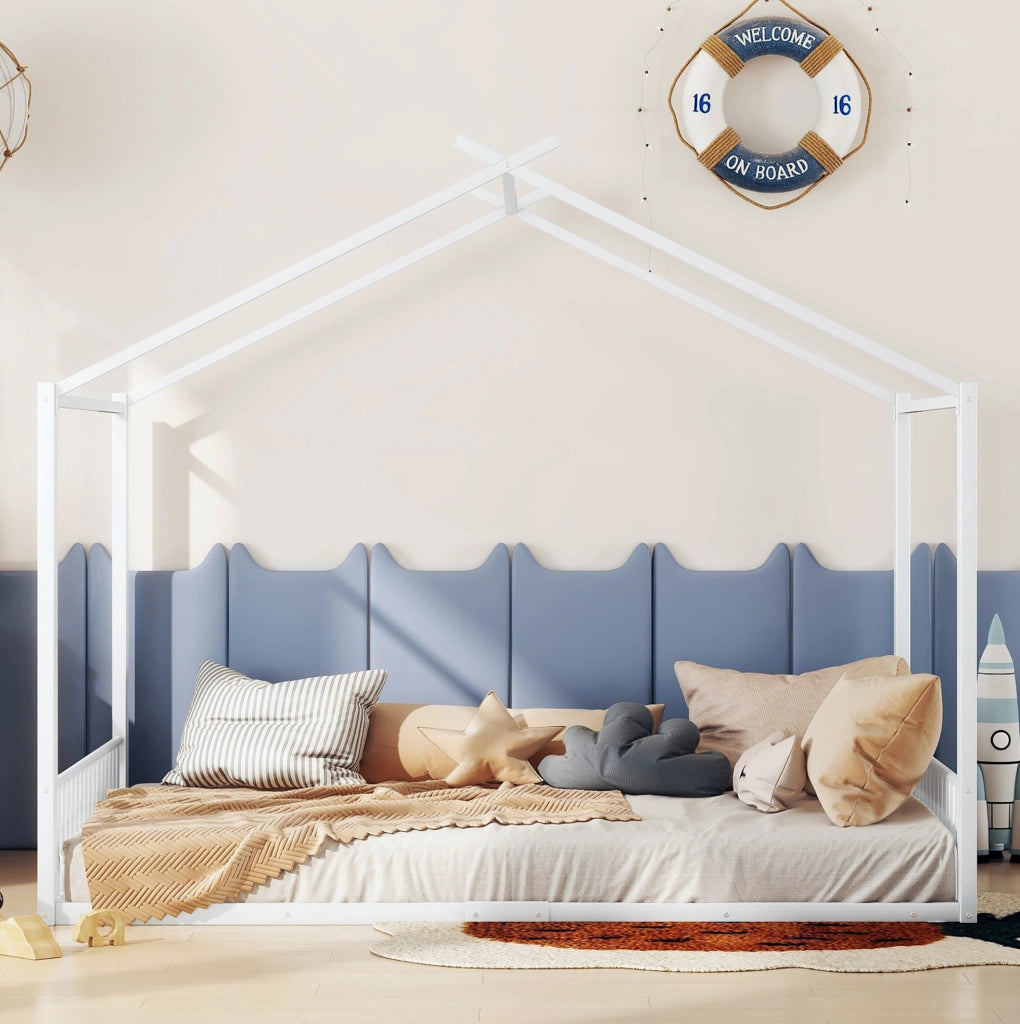 Letto a casetta 140x200 cm; struttura robusta in metallo; bianco (Senza materasso)